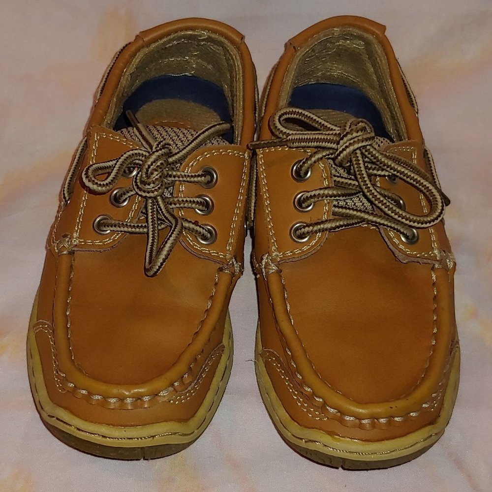 Highland Creek Shoes Boys Size 13